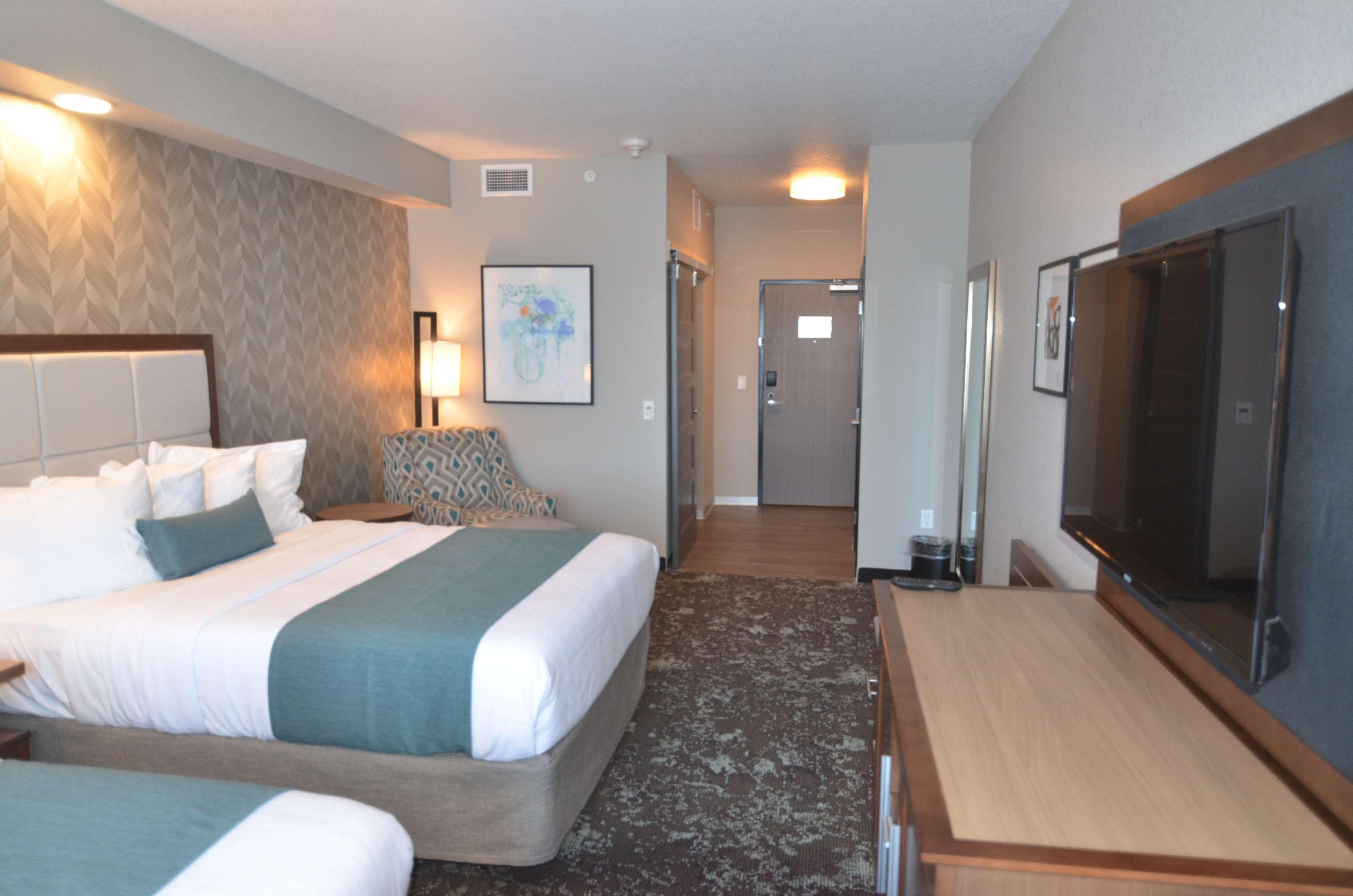 Best Western Plus Okotoks Inn&Suites Exterior foto