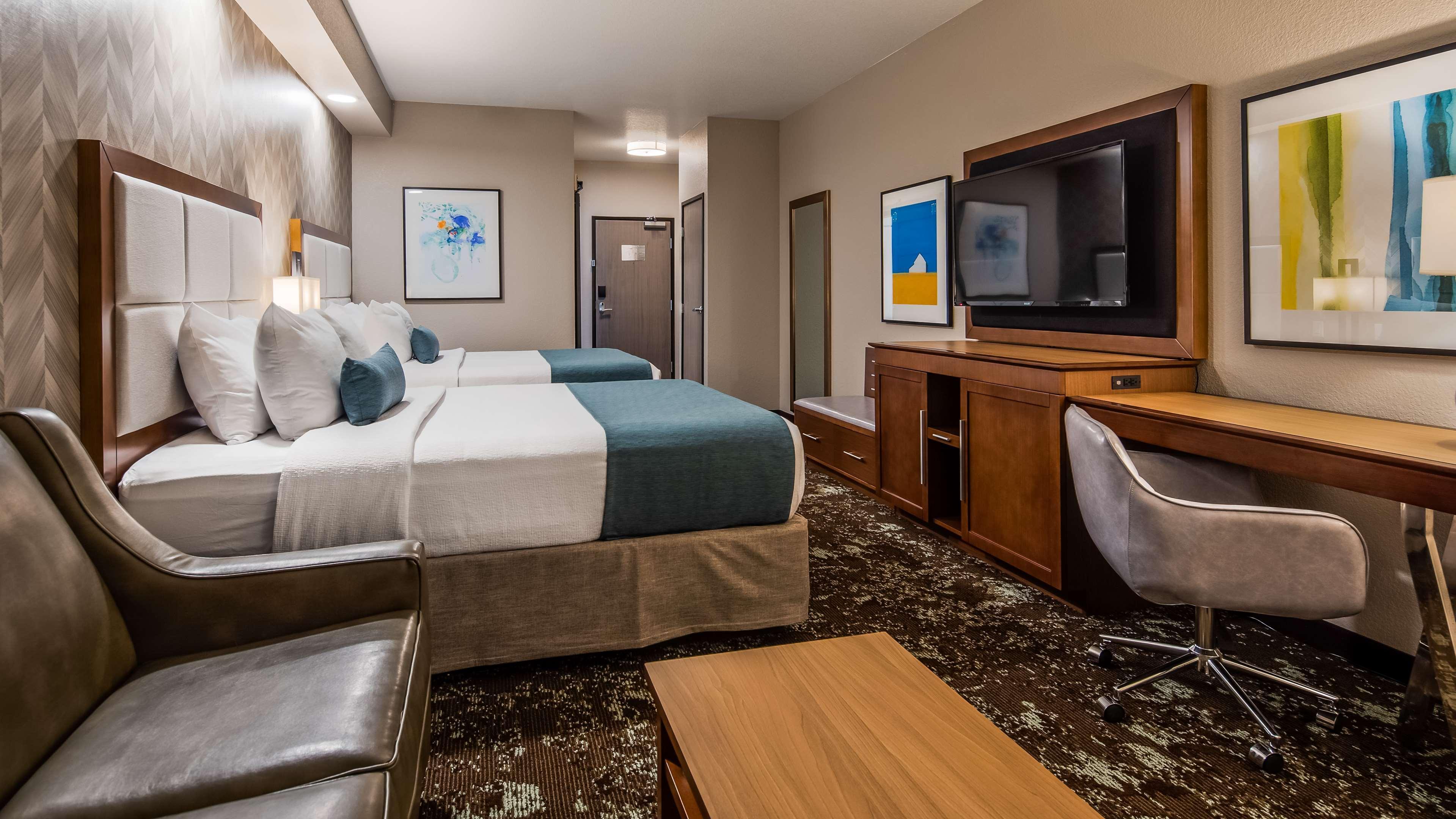Best Western Plus Okotoks Inn&Suites Exterior foto
