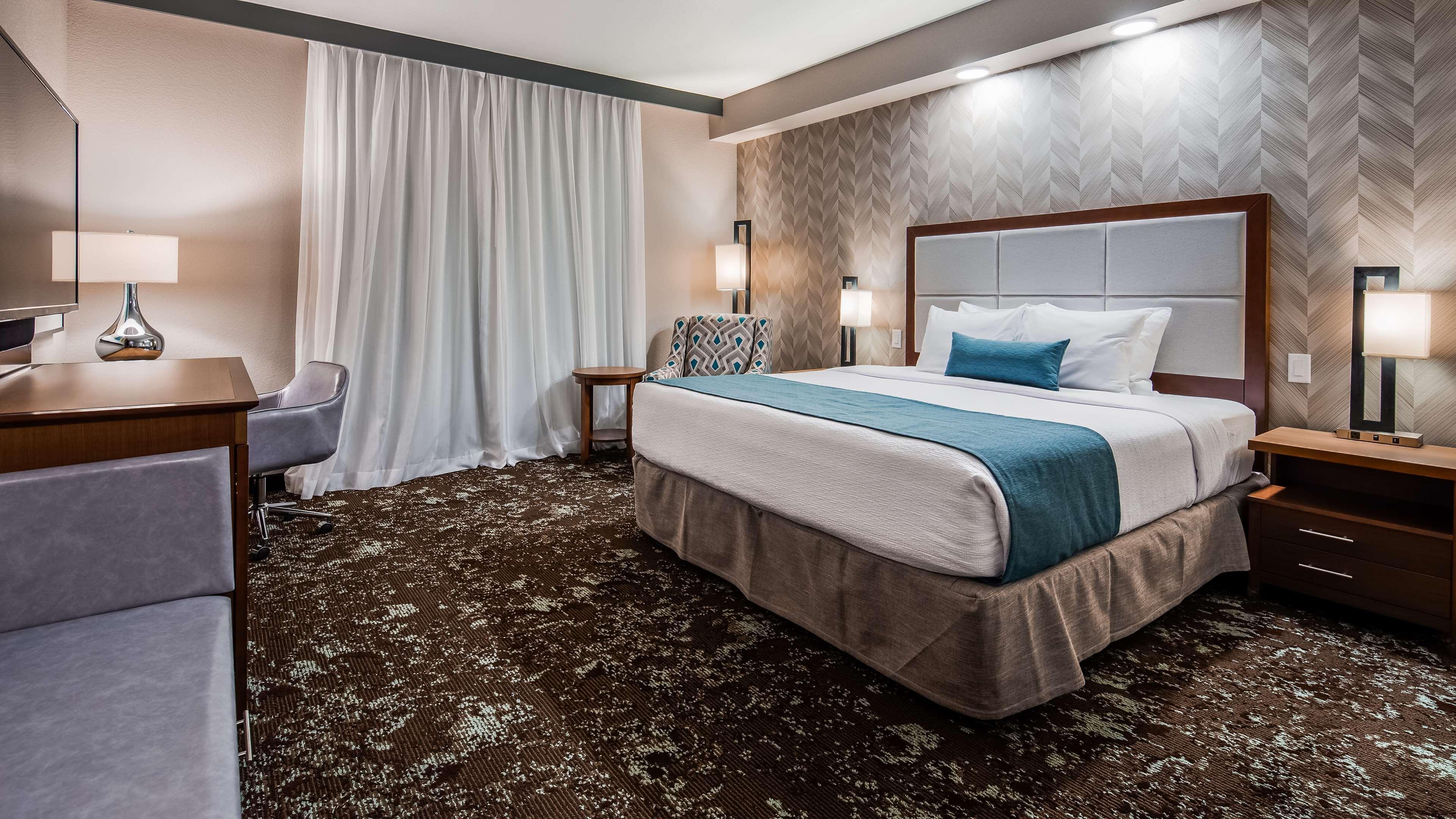 Best Western Plus Okotoks Inn&Suites Exterior foto